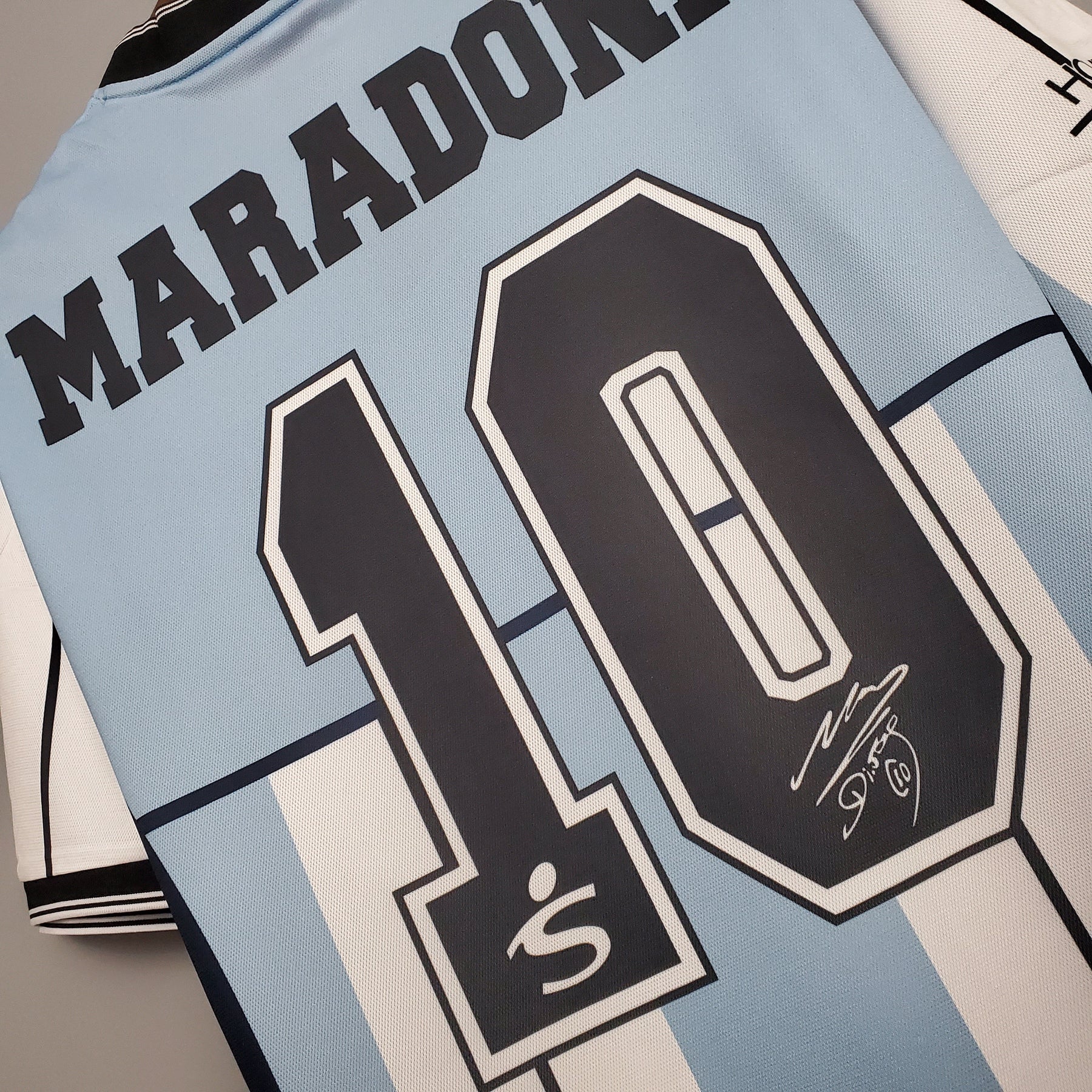 ARGENTINA CELEBRATIVE EDITION I 2001 MAN (RETRO)