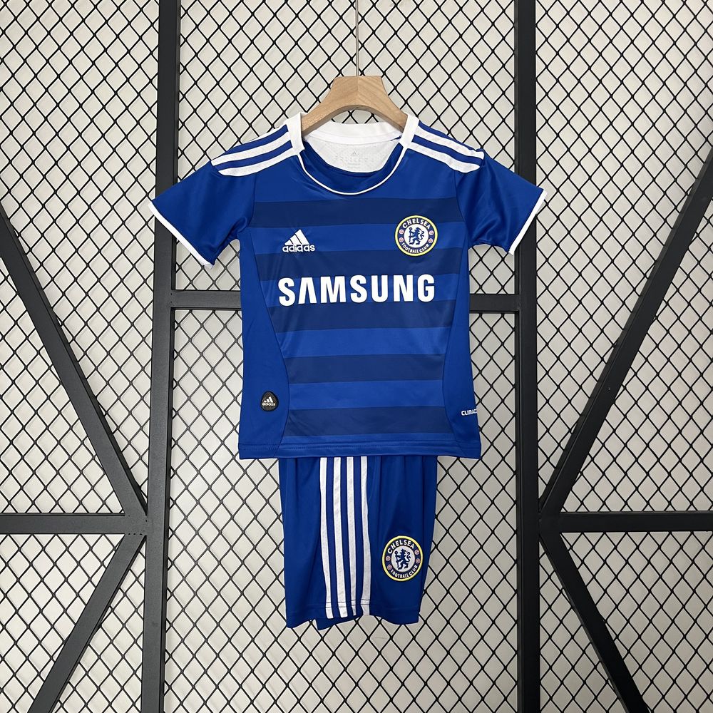 Kids Chelsea Champions League Kit 2012 - Retro