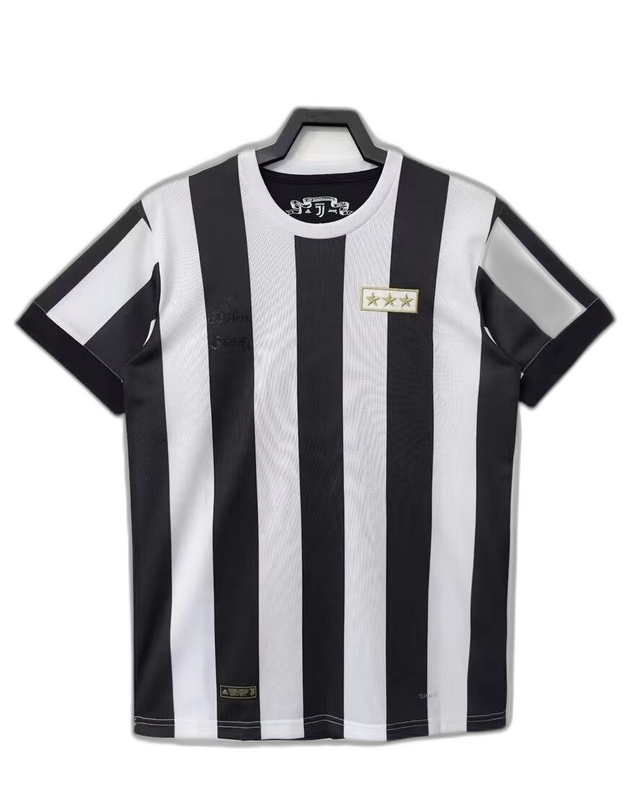 juventus-120th-anniversary-edition-jersey-retro-version-1
