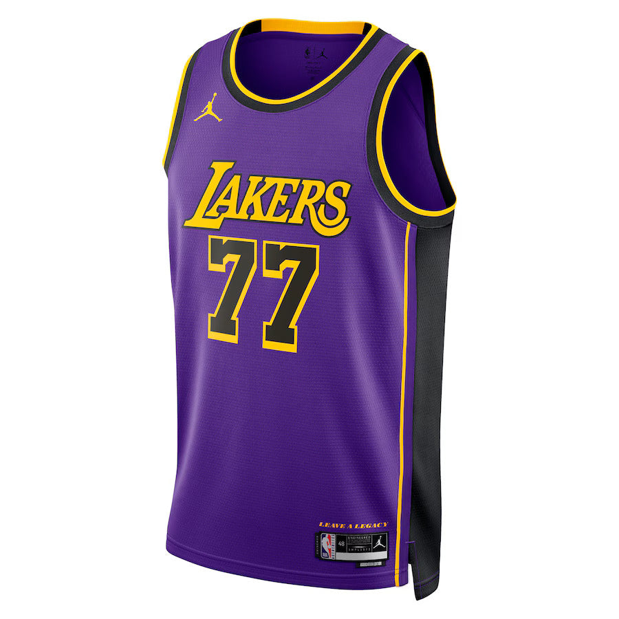 Regata NBA de Luka Dončić - Los Angeles Lakers - Edición Statement 2024 - Morada - Unisex